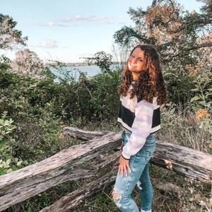 Meet your Posher, Lacy